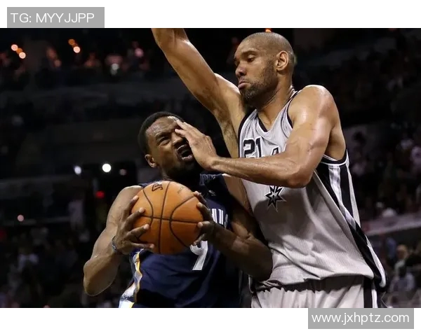 2013年NBA西部决赛回顾：灰熊与马刺的激烈对决与精彩瞬间分析