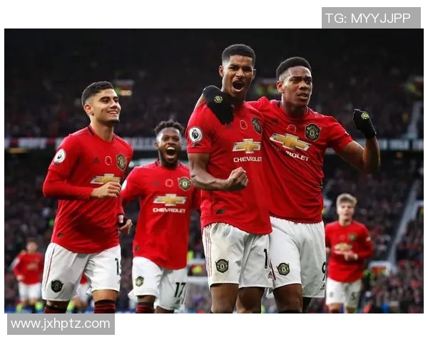 曼联迎战布里斯托城期待强强对决球迷热情高涨 曼联迎战布里斯托城期待强强对决球迷热情高涨