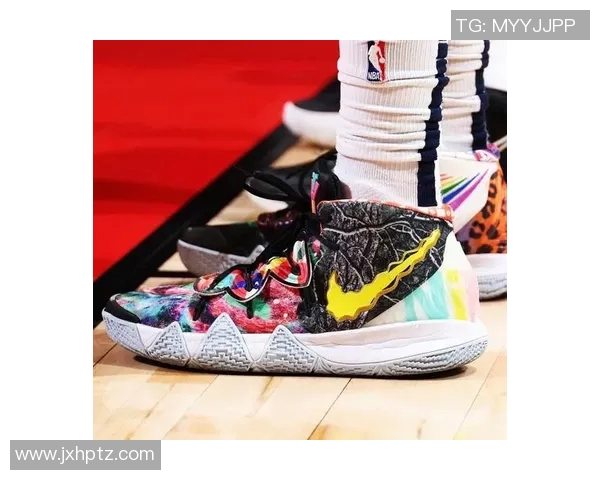 欧文新鞋发布会引发热议踩踏耐克Logo彰显真正艺术无须标签 欧文新鞋发布会引发热议踩踏耐克Logo彰显真正艺术无须标签