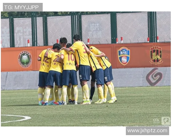 沙托鲁主场迎战梅斯争夺关键三分的激烈对决即将上演 沙托鲁主场迎战梅斯争夺关键三分的激烈对决即将上演