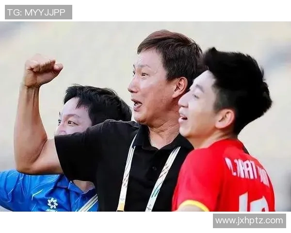 越南亚足与乌兹别克激战正酣谁将赢得这场精彩对决 越南亚足与乌兹别克激战正酣谁将赢得这场精彩对决