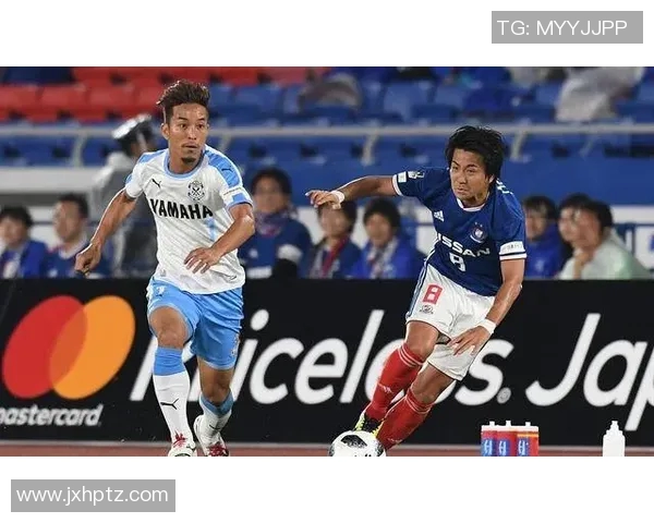 鸟栖砂岩与磐田喜悦的对决分析及赛季表现比较 鸟栖砂岩与磐田喜悦的对决分析及赛季表现比较