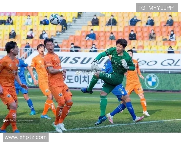 上海足球队进攻表现分析与防守漏洞探讨全面解读球队得失情况 上海足球队进攻表现分析与防守漏洞探讨全面解读球队得失情况