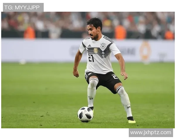 京多安领衔新赛季展望球场上的战术大师与球队的灵魂人物