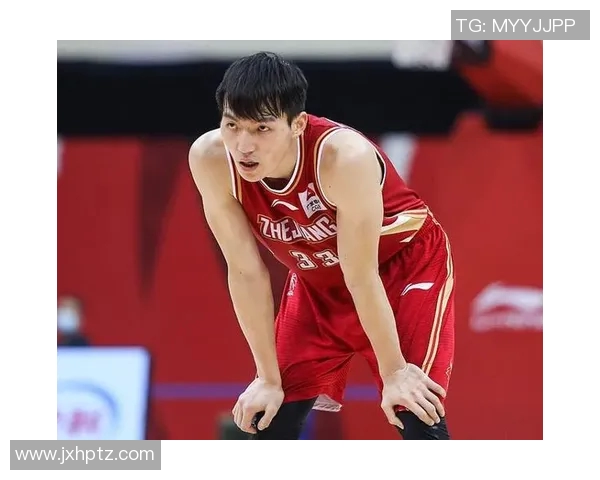 吴前:从篮球场上的领袖到生活中的榜样,探寻他的成长与奋斗之路 吴前:从篮球场上的领袖到生活中的榜样,探寻他的成长与奋斗之路