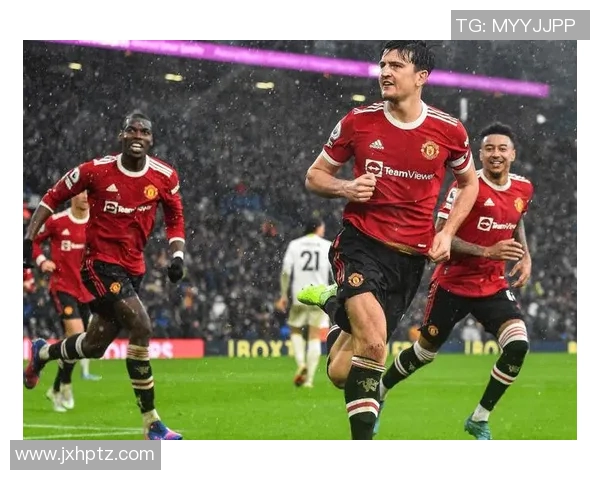 曼联与热刺精彩对决直播回放全程回顾与精彩瞬间分析 曼联与热刺精彩对决直播回放全程回顾与精彩瞬间分析