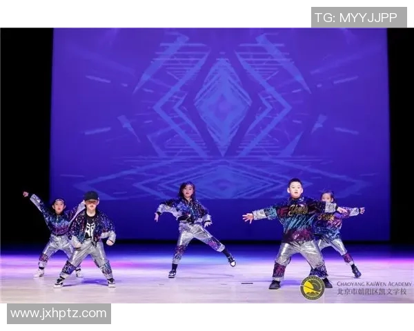 朱荣振的艺术之路:从平凡到卓越的心灵探索与创作历程 朱荣振的艺术之路:从平凡到卓越的心灵探索与创作历程