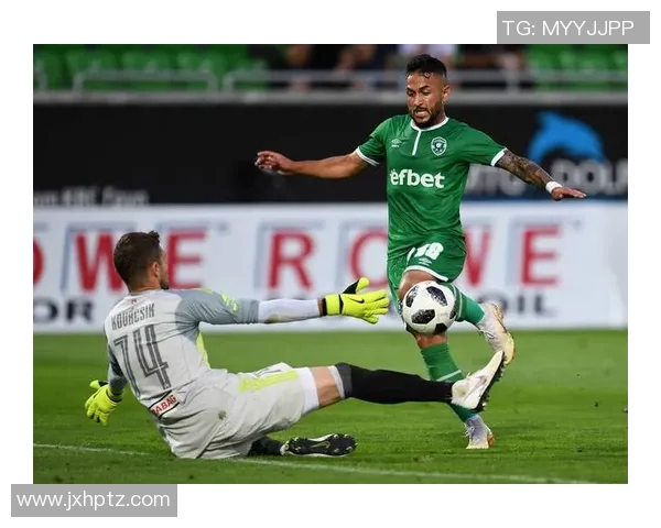 曼城与里昂激战正酣谁能在这场比赛中笑到最后