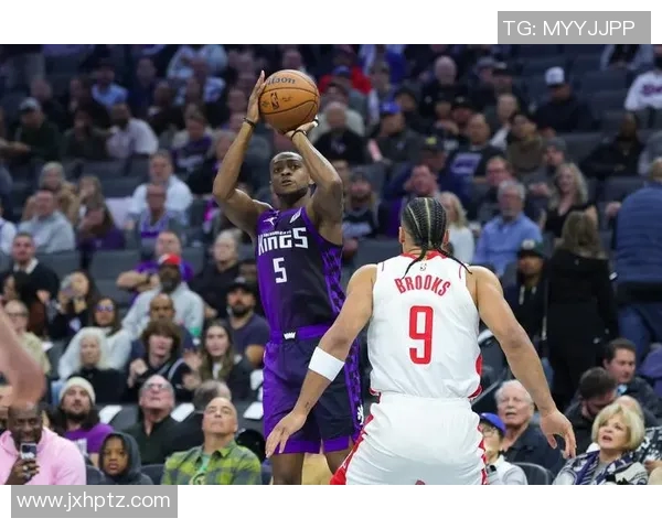 火箭队与灰熊队11月19日比赛数据分析与精彩回顾 火箭队与灰熊队11月19日比赛数据分析与精彩回顾